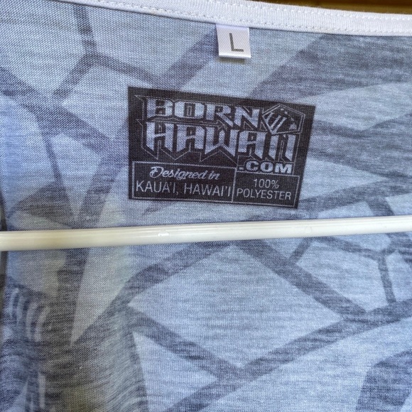 Born Hawai’i front tie top - Picture 7 of 11